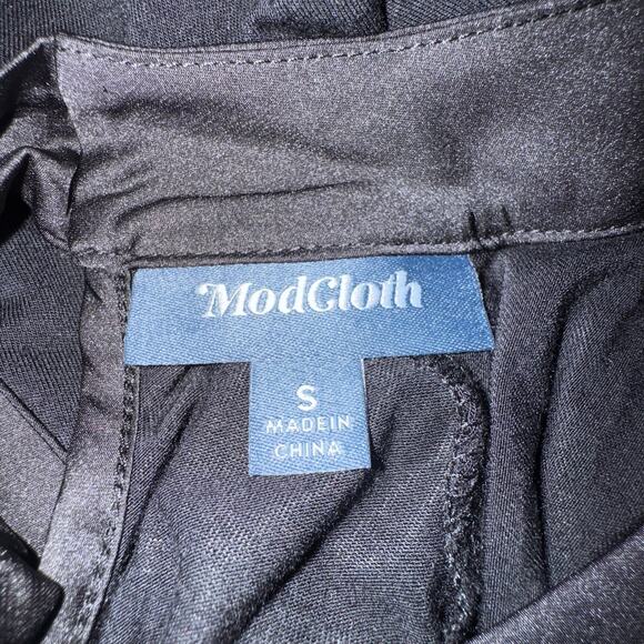 ModCloth Solid Black Top with Tie Size Small - Picture 6 of 8